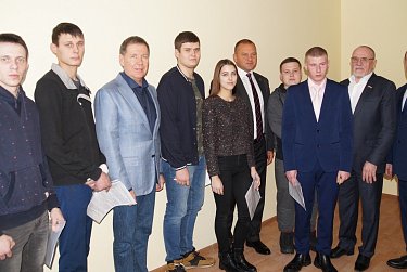 С Новым годом, с новым домом!